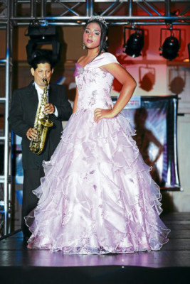 Pedro Alarcón, 33 años en la alta costura en Honduras