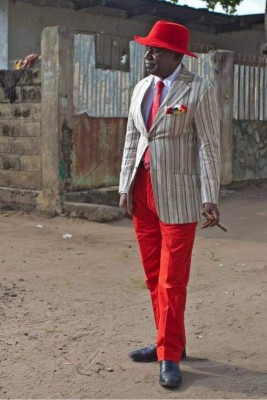 'Los Dandis' de El Congo: Viven en la pobreza con trajes lujosos de alta costura