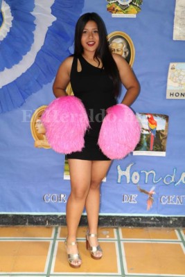 Bellas pomponeras del Instituto Mixto Hibueras llevarán ritmo y coquetería al estadio Nacional