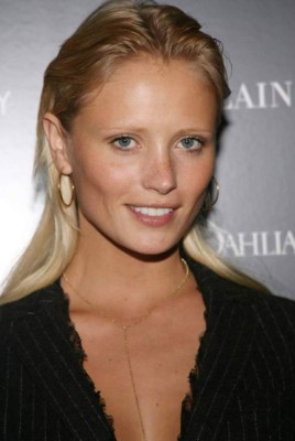 Modelo de Victoria's Secret en coma tras accidente