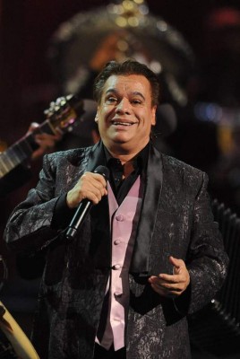 TNT compró derechos de serie basada en Juan Gabriel