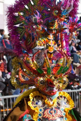 ¡Fiesta en las alturas! El teleférico de la Virgen del Socavón en Bolivia