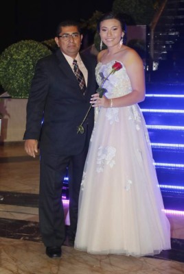 Prom generación 2019 de CEAD Christian School, una noche para recordar