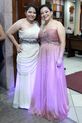 Emotivo intercambio de votos matrimoniales