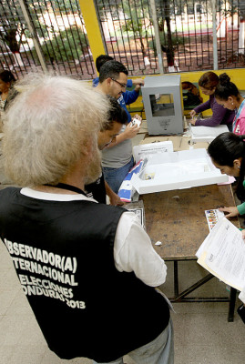 Observadores extranjeros