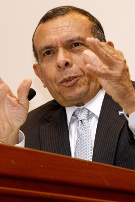 Porfirio Lobo Sosa