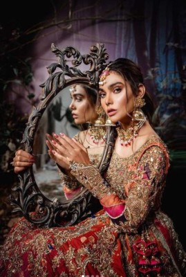 FOTOS: Así era Zara Abid, la modelo que murió en el accidente aéreo en Pakistán