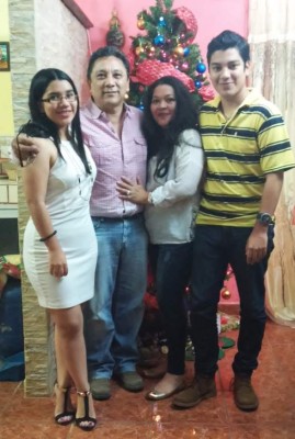 Caricaturista hondureño Sergio Chiuz: 'Estuve a punto de morir en el estadio”