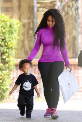 Famosa modelo el nuevo dolor de cabeza de las Kardashian