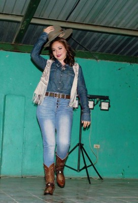 La aldea de Tapatoca celebra su feria tradicional