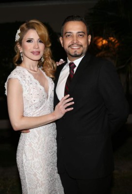 Cumplen promesa de amor ante las leyes civiles