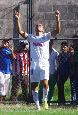 Más cerca de la red y de los festejos...