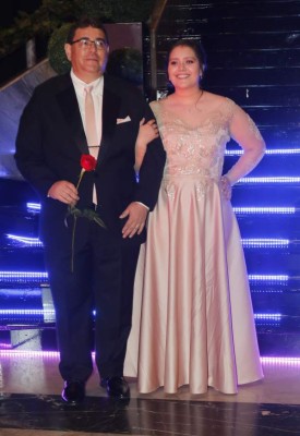 Prom generación 2019 de CEAD Christian School, una noche para recordar