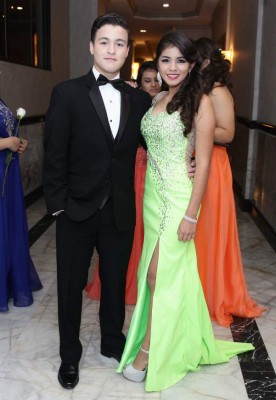 Un brindis por los recién graduados