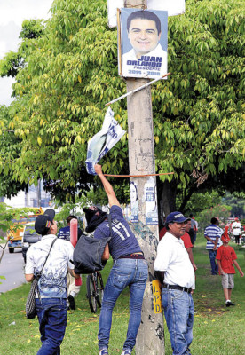 Listos para proceder por destrucción de propaganda