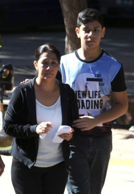 Conmoción entre familiares y amigos por crimen de tres jóvenes en la Cerro Grande