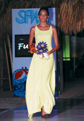 Colección que evoca los años 50