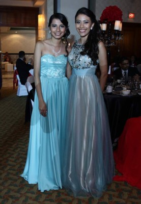 Un brindis por los recién graduados