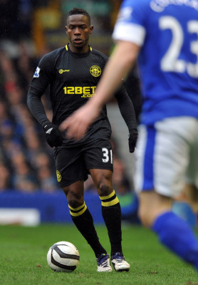Wigan, a semifinales de Copa con gol de Maynor Figueroa