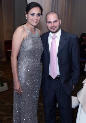 Una hermosa alianza de amor protagonizaron Alisse y Félix