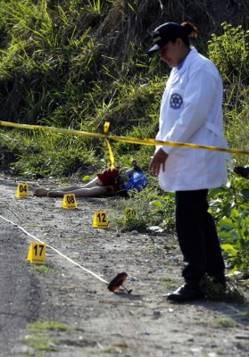 Acribillada a balazos hallan a menor raptada