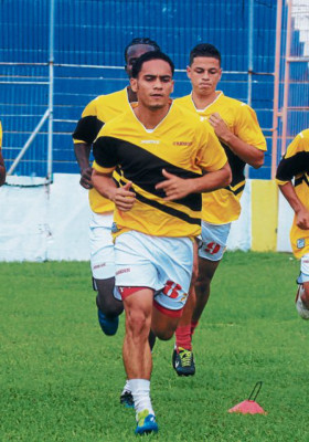 'Es hora de jugar para un grande”, afirma Orlin Peralta