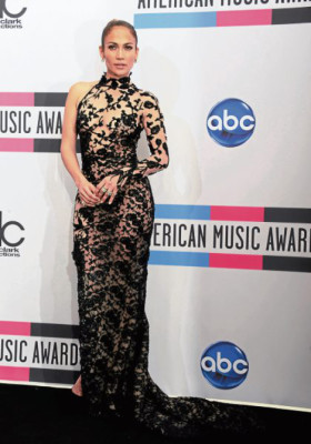 Los metálicos y la blonda se imponen en la alfombra roja