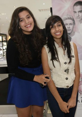 Aromático convivio en lanzamiento de fragancia