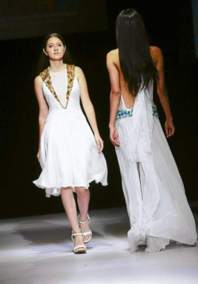 Prendas frescas y vanguardistas