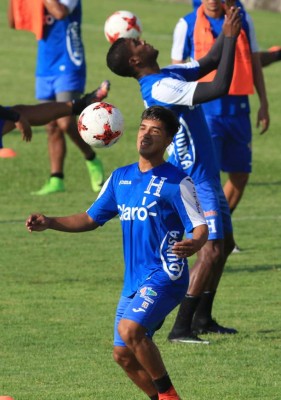 Selección Nacional ya entrenó en suelo azteca y piensa en 'opacarle la fiesta a México”