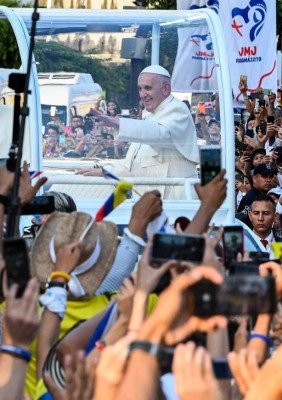 El papa Francisco causa furor tras su llegada a Panamá para la Jornada Mundial de la Juventud 2019