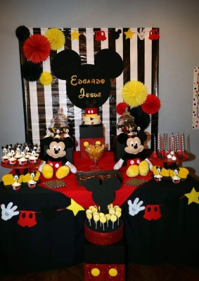 Jessie celebra la espera de su bebé