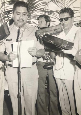 Doña Nora al general Melgar: '¿Quién arrancó las plantas de mi jardín?”