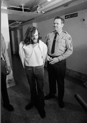 Charles Manson se casaría con mujer de 26 años