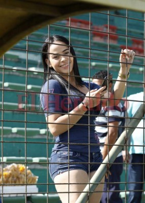 Derroche de belleza catracha en los duelos de la Jornada 8 del Clausura