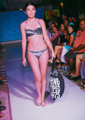 Seductor desfile de trajes de baño