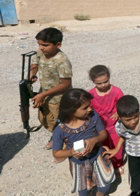 Hasta 300,000 'niños soldados” hay en los frentes de combate