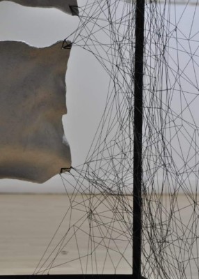 Edwin López o las almohadas que tensan el alma de la arcilla