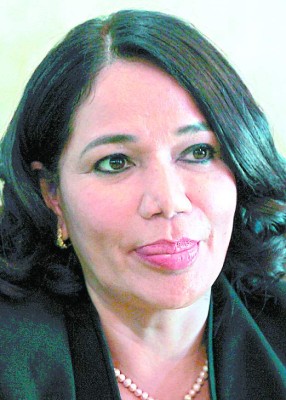 Jefa de bancada liberal pide a Bográn que se retire de CCEPL