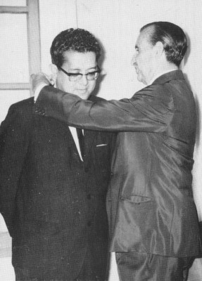 Óscar Acosta, una voz nueva, clara y distinta