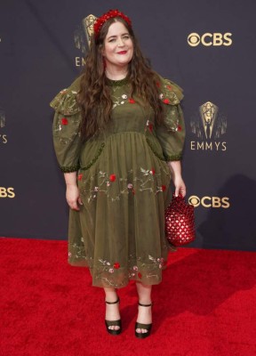 Atuendos básicos y poco favorecedores: Los peor vestidos de los Emmy 2021  