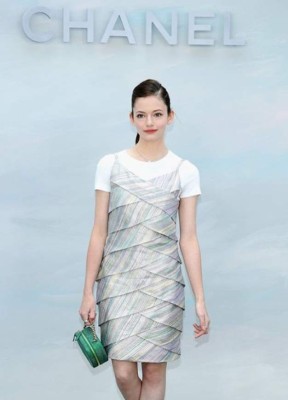 Así luce Mackenzie Foy, niña que le dio vida a Renesmee hace 7 años