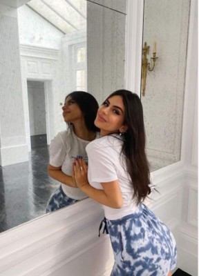 Así es María Taktouk, la sexy hijastra del centrocampista Fàbregas