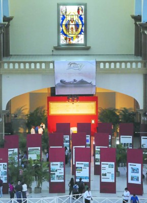 Conmoción y fervor frente al Manto de Turín en Tegucigalpa