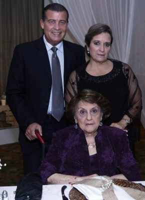 Una hermosa alianza de amor protagonizaron Alisse y Félix