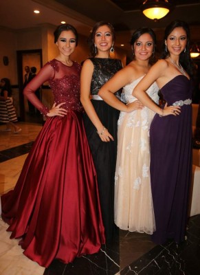 Sobria y elegante pasarela juvenil