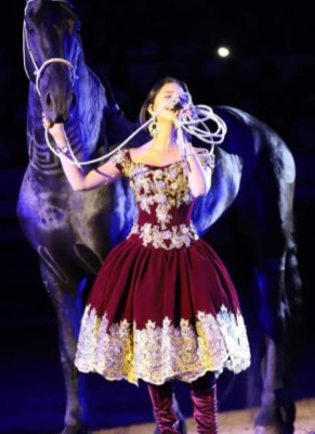 Los mejores looks de Ángela Aguilar, la hija menor de Pepe Aguilar