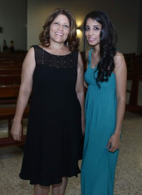 Alegría y bendición por la alianza de José Luis y Paola