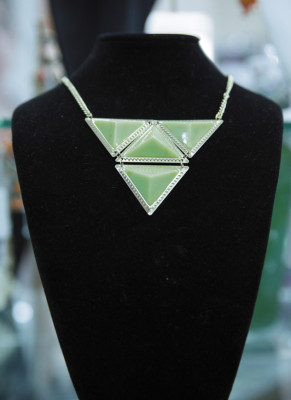 Figuras geométricas inundan el mundo de la orfebrería