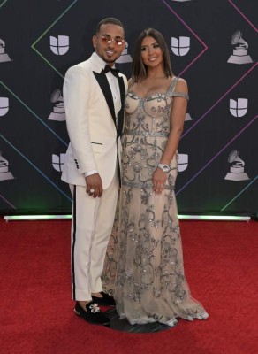 En Imágenes: famosos que se robaron las miradas en los Latin Grammy 2021